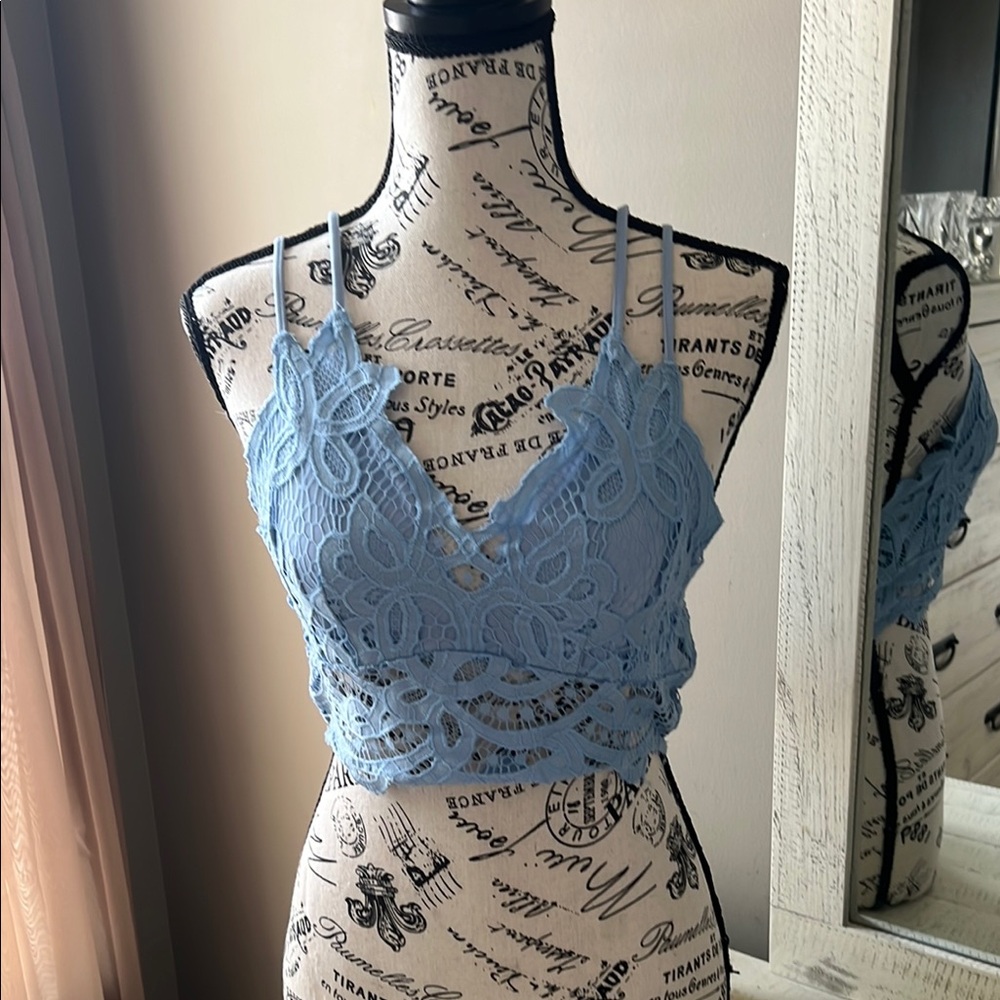 SHEIN Light Blue Lace Bralette
